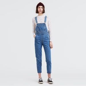 Levi’s Mom Overalls Denim